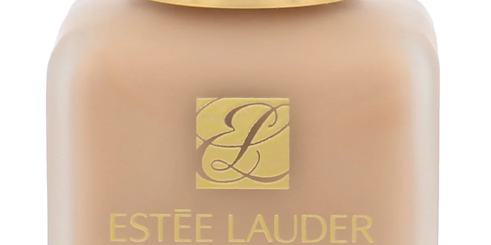 Bezchybný make-up Estée Lauder Double Wear Stay in Place