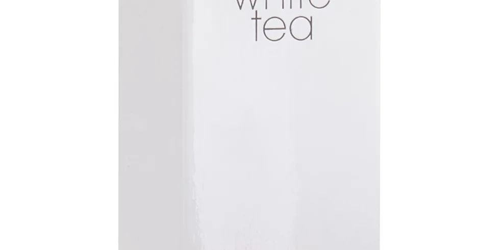 Přijměte šálek "Bílého čaje" od Elizabeth Arden