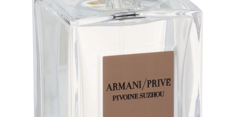 Smyslná Pivoňka od Armani